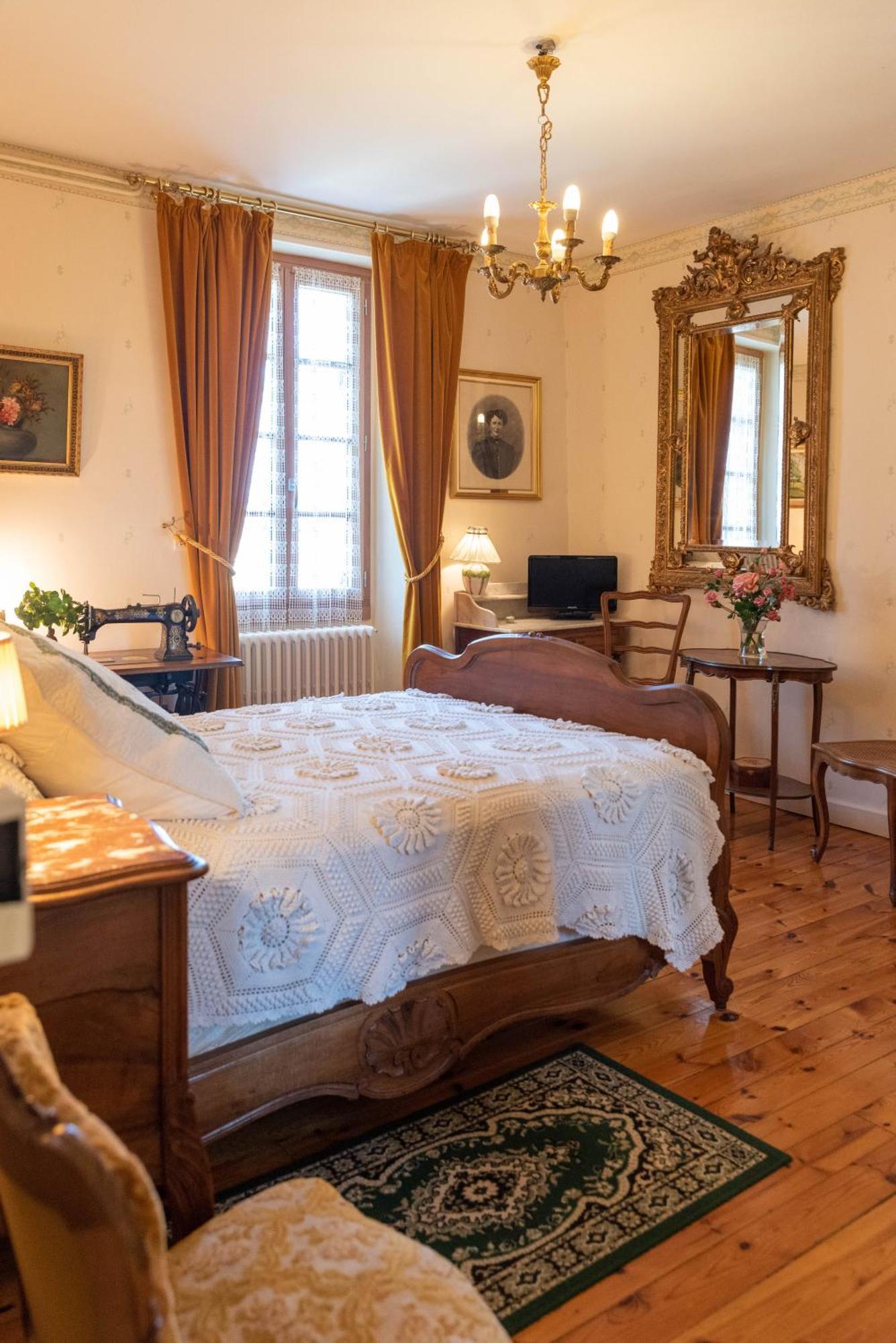 Le Puy-en-Velay La Maison De Mireilleヴィラ エクステリア 写真
